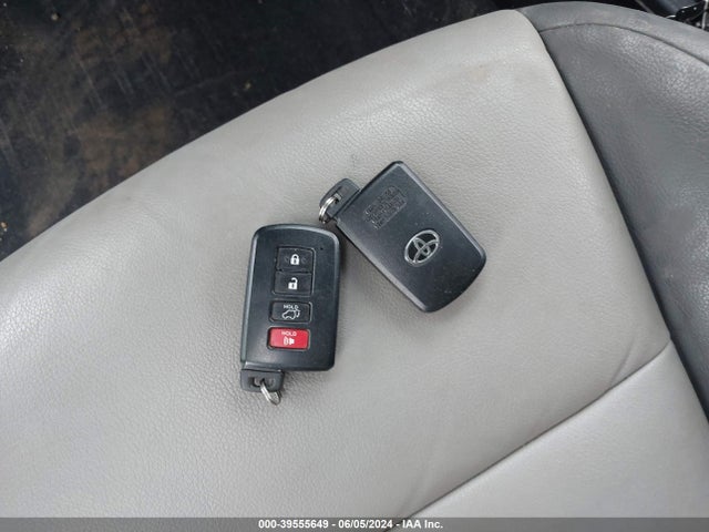 Toyota Rav4 Limited 2015 2T3DFREV3FW231620 Image 11