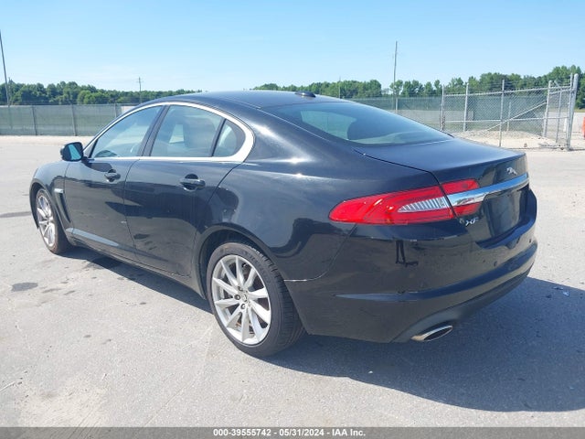 2012 JAGUAR XF SAJWA0FB4CLS41466 Photo 2