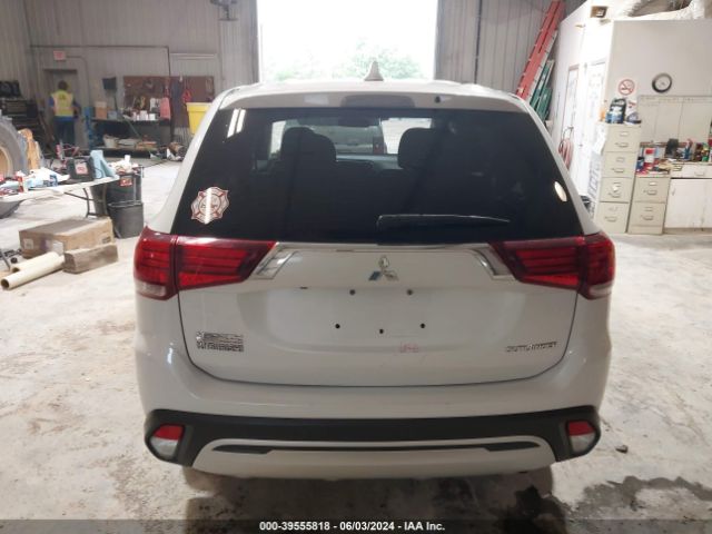 JA4AD2A35KZ055047 Mitsubishi Outlander Es