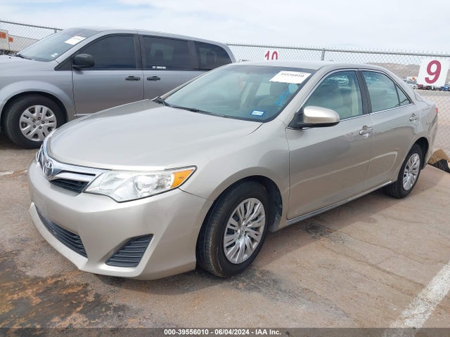 Toyota CAMRY LE 2014 4T4BF1FK0ER409042 Image 2
