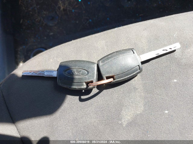 3FADP4TJ5EM113963 Ford FIESTA S