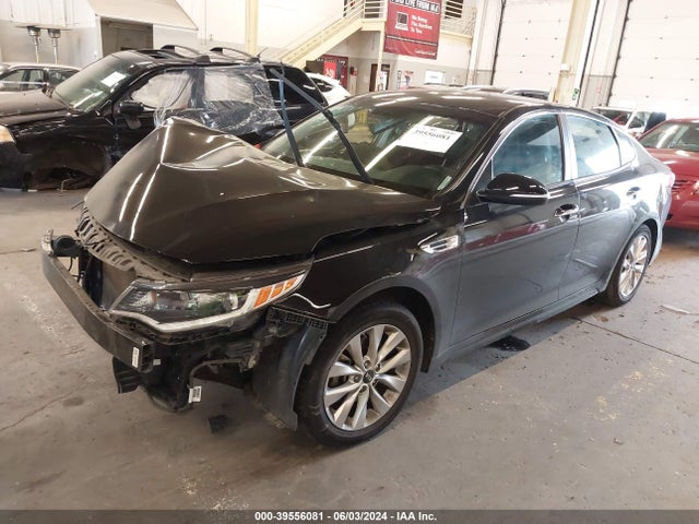 KIA Optima Lx 2018 5XXGT4L35JG259277 Image 2