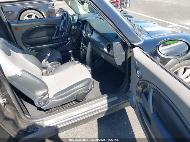 2005 MINI COOPER WMWRC33585TK61421 Photo 4