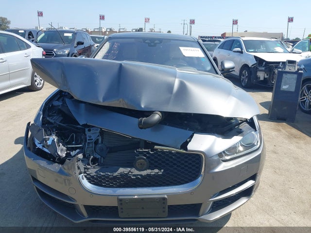 SAJAD4FN4KCP44013 Jaguar Xe 20d Premium