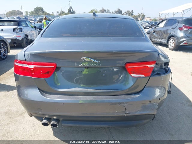 SAJAD4FN4KCP44013 Jaguar Xe 20d Premium