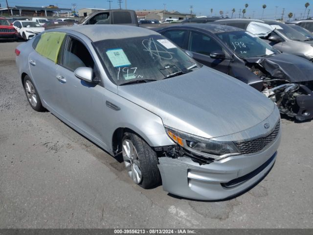 5XXGT4L38JG273772 auction archive image