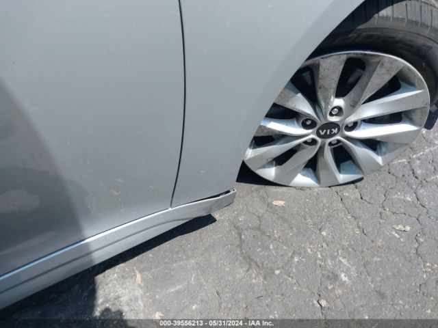 5XXGT4L38JG273772 KIA Optima Lx