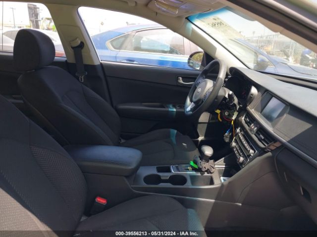 5XXGT4L38JG273772 KIA Optima Lx