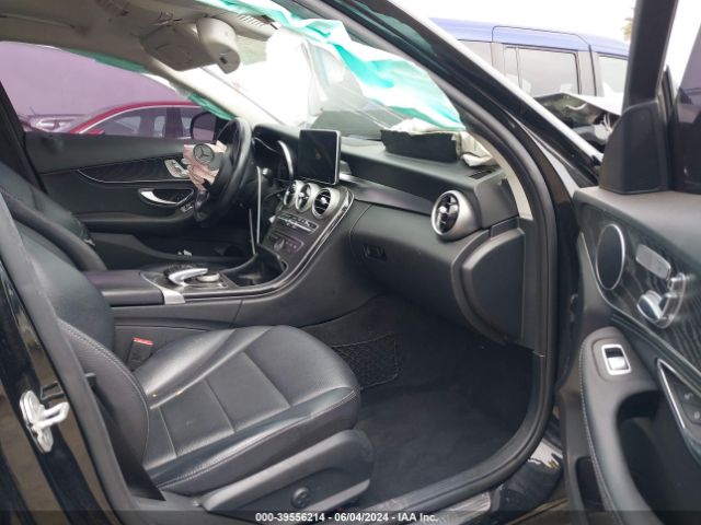 55SWF4JB5GU104476 Mercedes-Benz C 300 Luxury/sport