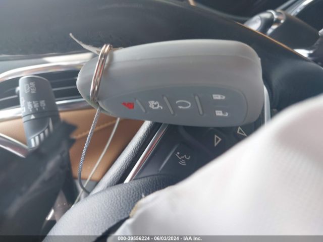 3GNAXMEV8JS616641 Chevrolet Equinox Premier