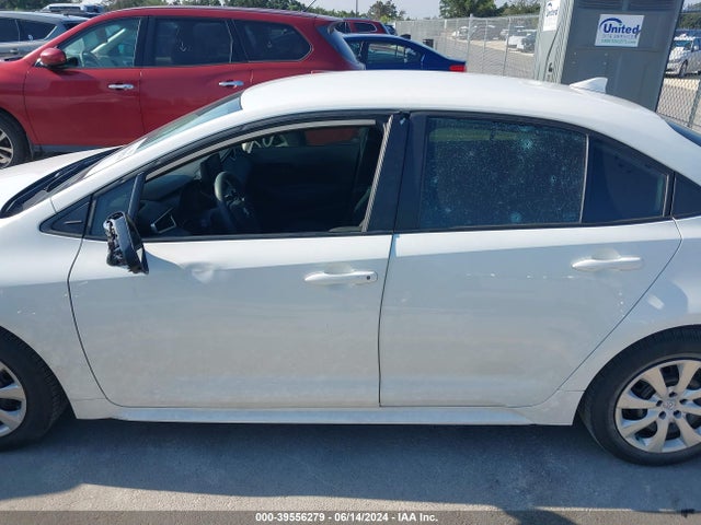 Toyota COROLLA LE 2022 5YFEPMAE7NP364724 Image 14
