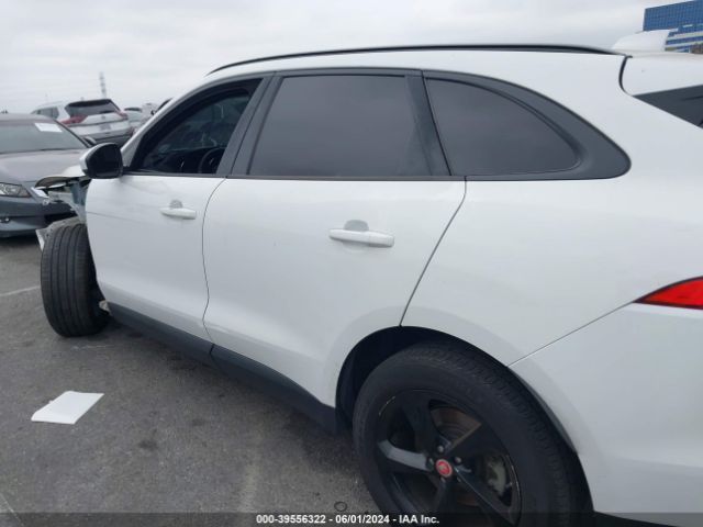 SADCJ2GX3JA203201 Jaguar F-pace 30t Premium