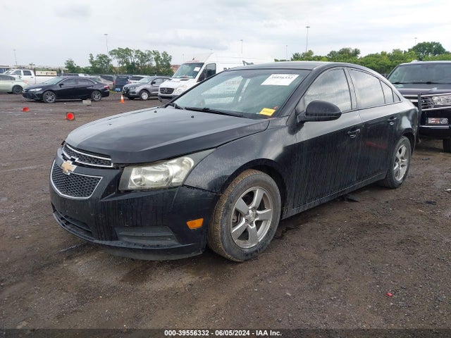 Chevrolet Cruze Ls Manual 2014 1G1PB5SH1E7145631 Image 2