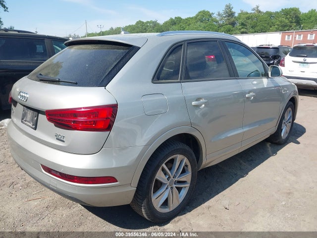 WA1ECCFS7JR001984 Audi Q3 2.0t Premium/2.0t Sport Premium