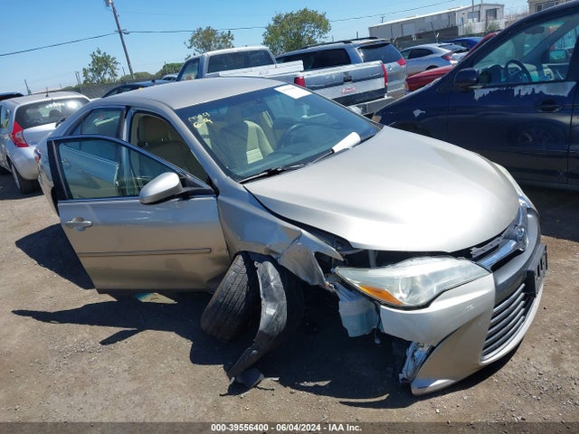 Toyota CAMRY LE 2015 4T4BF1FK0FR506243 zdjęcie główne