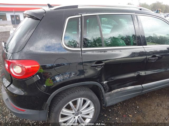 WVGBV7AX7GW599044 Volkswagen TIGUAN SE