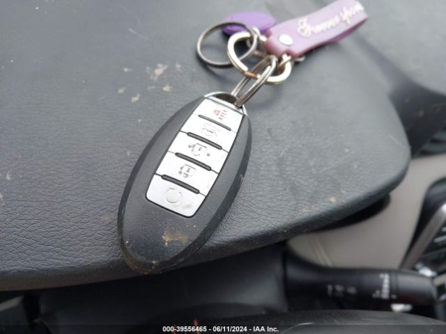 3N1CN8EV8LL884166 Nissan Versa Sv Xtronic Cvt