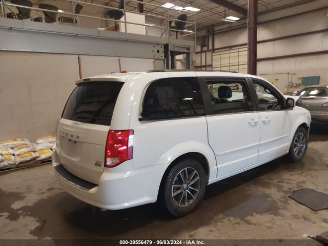 2C4RDGCG7HR698685 Dodge Grand Caravan Sxt