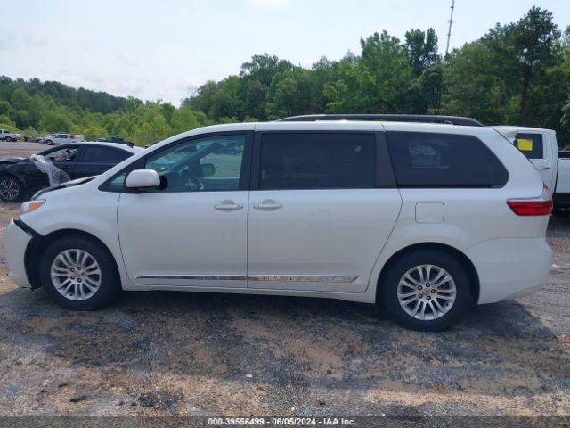 5TDYK3DC9GS752418 Toyota Sienna Xle Premium 8 Passenger