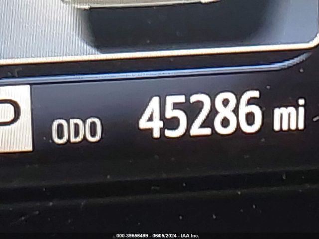 5TDYK3DC9GS752418 Toyota Sienna Xle Premium 8 Passenger