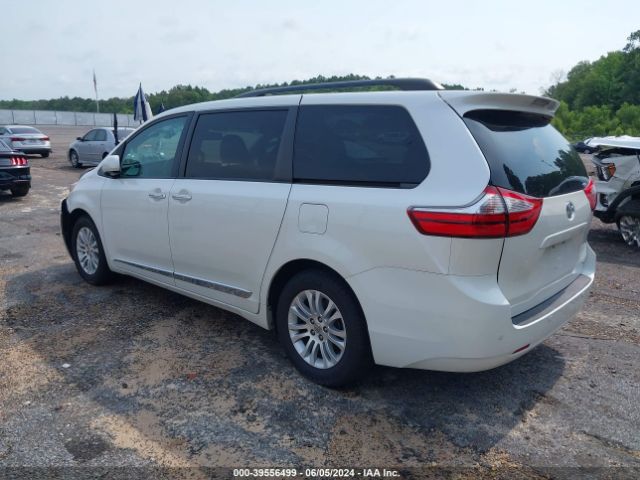 5TDYK3DC9GS752418 Toyota Sienna Xle Premium 8 Passenger