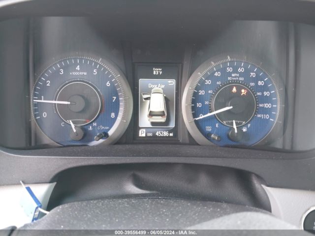 5TDYK3DC9GS752418 Toyota Sienna Xle Premium 8 Passenger