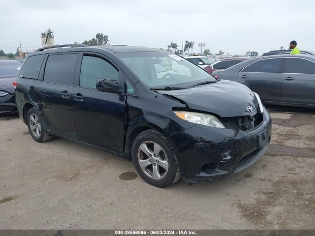 Toyota Sienna Le V6 8 Passenger 2014 5TDKK3DC1ES444274 zdjęcie główne