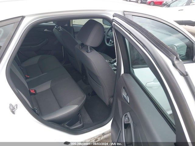 Ford FOCUS SE 2014 1FADP3F21EL276898 Image 8