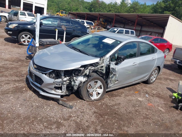 Chevrolet Cruze Ls Auto 2017 1G1BC5SM2H7109746 Image 2