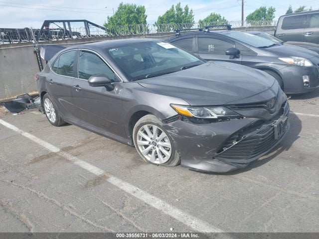 Toyota CAMRY LE 2019 4T1B11HKXKU291518 main image