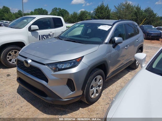 Toyota RAV4 LE 2019 JTMK1RFV8KD024085 Image 2