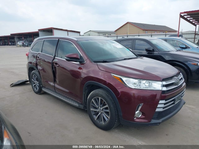 Toyota Highlander Xle 2018 5TDKZRFH1JS269638 главное изображение