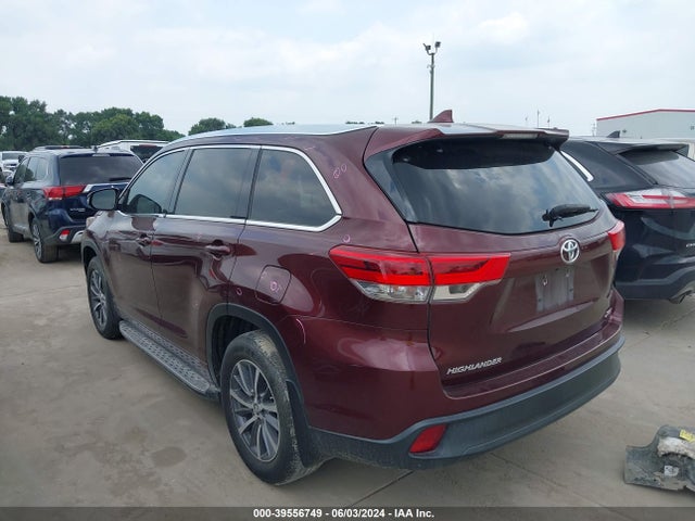 Toyota Highlander Xle 2018 5TDKZRFH1JS269638 Image 3