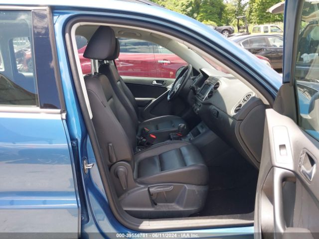 WVGBV7AX4HK042200 Volkswagen Tiguan 2.0t/2.0t S