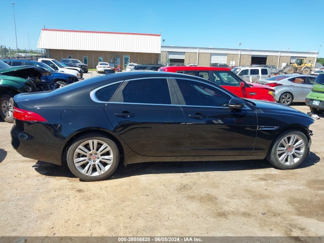 Jaguar Xf 35t Premium 2017 SAJBJ4BV2HCY42131 Image 14