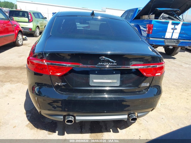 Jaguar Xf 35t Premium 2017 SAJBJ4BV2HCY42131 Image 17