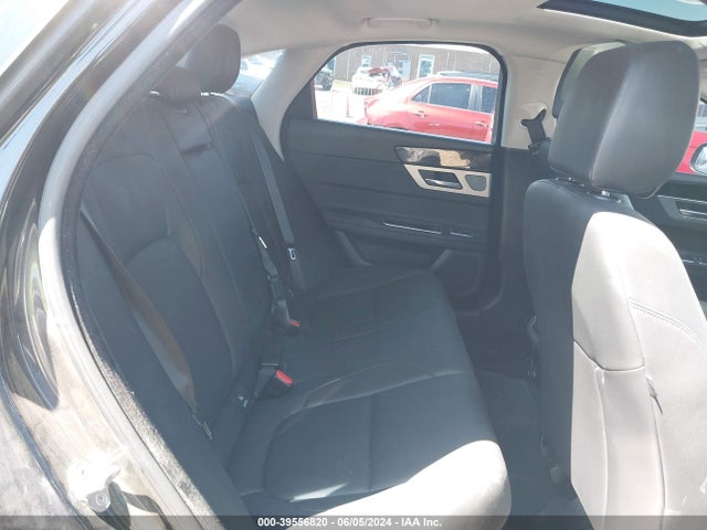 2017 JAGUAR XF SAJBJ4BV2HCY42131 Photo 7