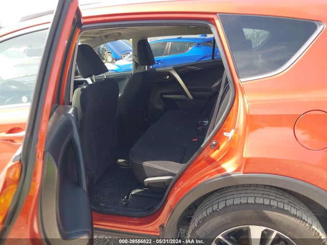 Toyota Rav4 Xle 2016 JTMWFREV6GJ061939 Image 8