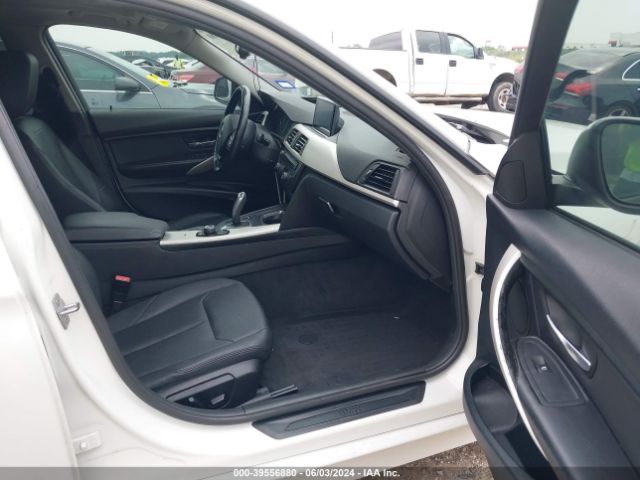 WBA3B1G5XFNT02046 BMW 320i