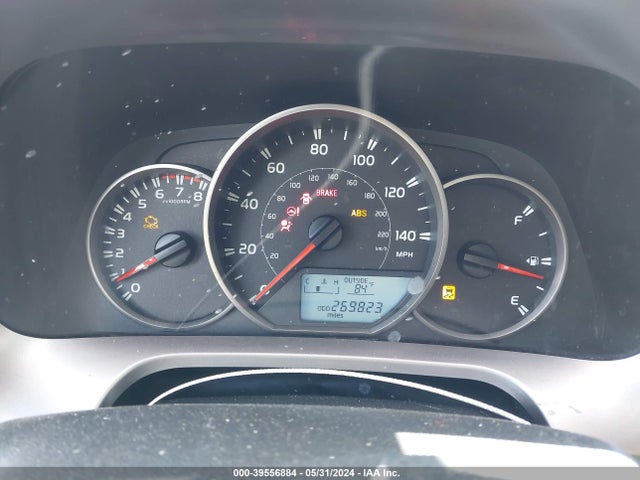 Toyota RAV4 LE 2016 JTMBFREV5GJ051756 Image 7