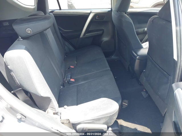 Toyota RAV4 LE 2016 JTMBFREV5GJ051756 Image 8
