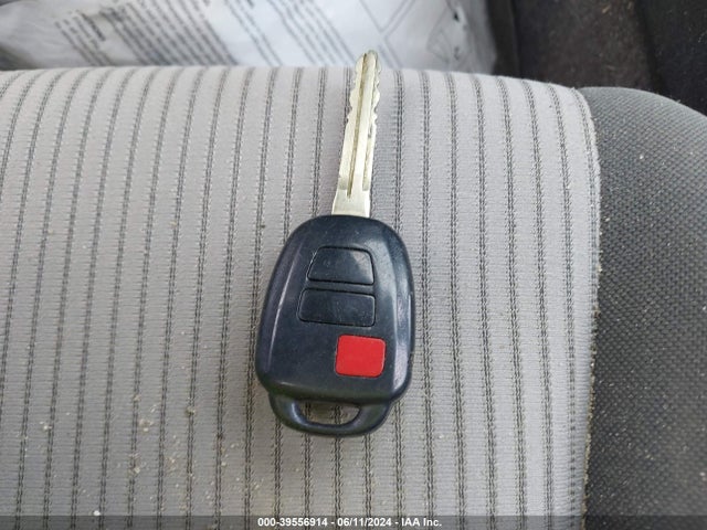 Toyota RAV4 LE 2015 2T3BFREVXFW385944 Image 11