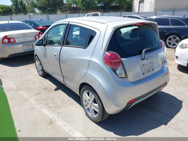 Chevrolet Spark 1lt Cvt 2015 KL8CD6S94FC721020 Image 3