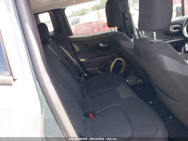 ZACCJABT8GPE15563 Jeep Renegade 75th Anniversary