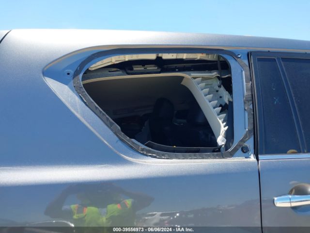 JN8AZ2AF0M9718517 Infiniti QX80 LUXE