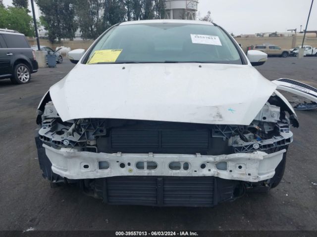1FADP3F22FL369141 Ford FOCUS SE