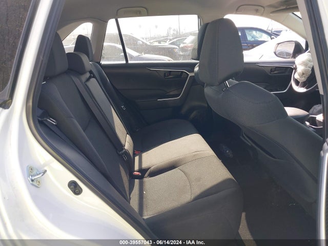 Toyota RAV4 LE 2022 2T3K1RFV3NC192483 Image 8