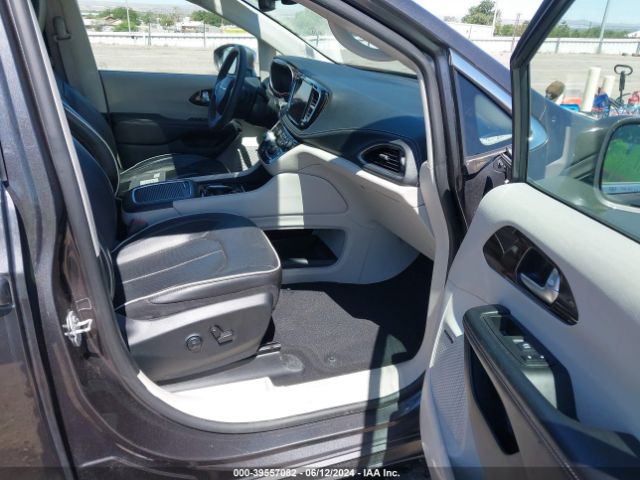 2C4RC1GGXNR177157 Chrysler Pacifica Limited