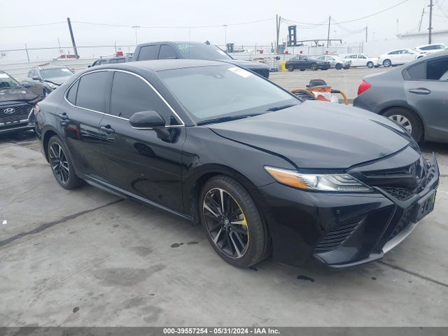 Toyota CAMRY XSE 2018 4T1B61HK0JU123791 zdjęcie główne