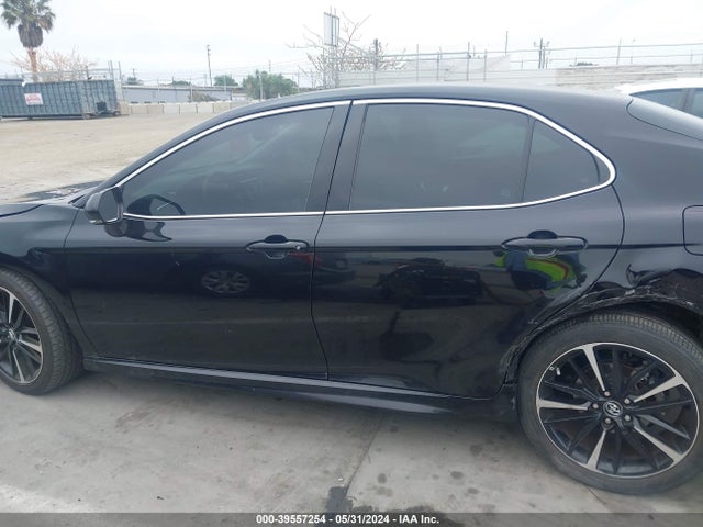 Toyota CAMRY XSE 2018 4T1B61HK0JU123791 Image 14